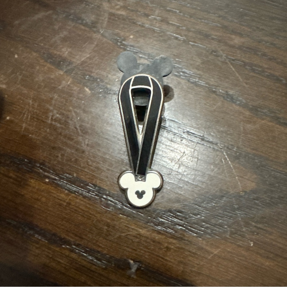 Disney Pin - 2010 Hidden Mickey 1/5 Black Lanyard Ribbon Medal